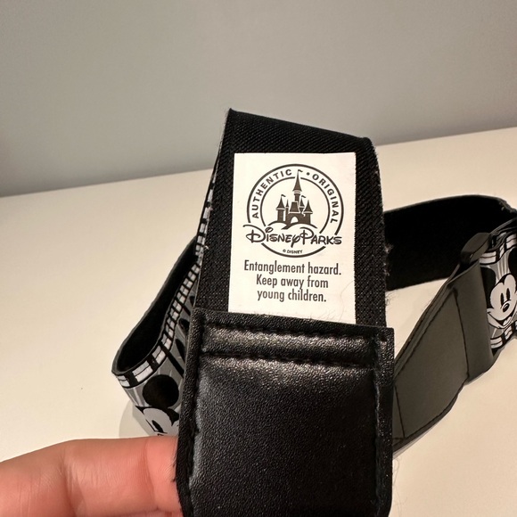 Disneyland Mickey Mouse camera strap - Picture 3 of 5